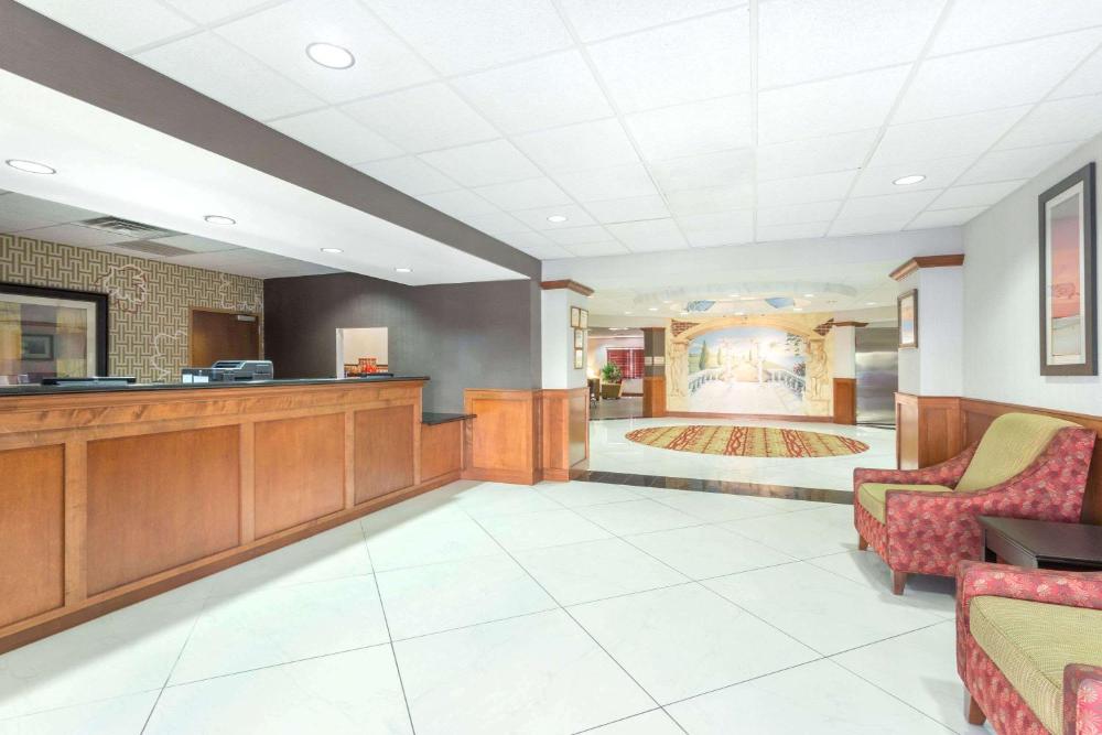 Hawthorn Extended Stay by Wyndham Kingsland